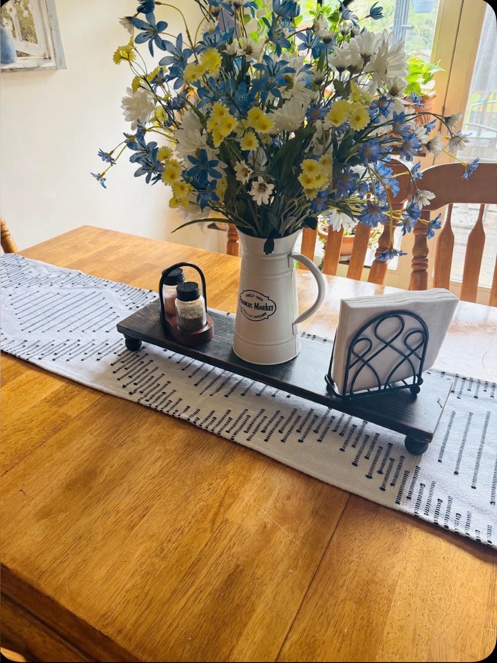 Table Runner - Picture 2 of 4